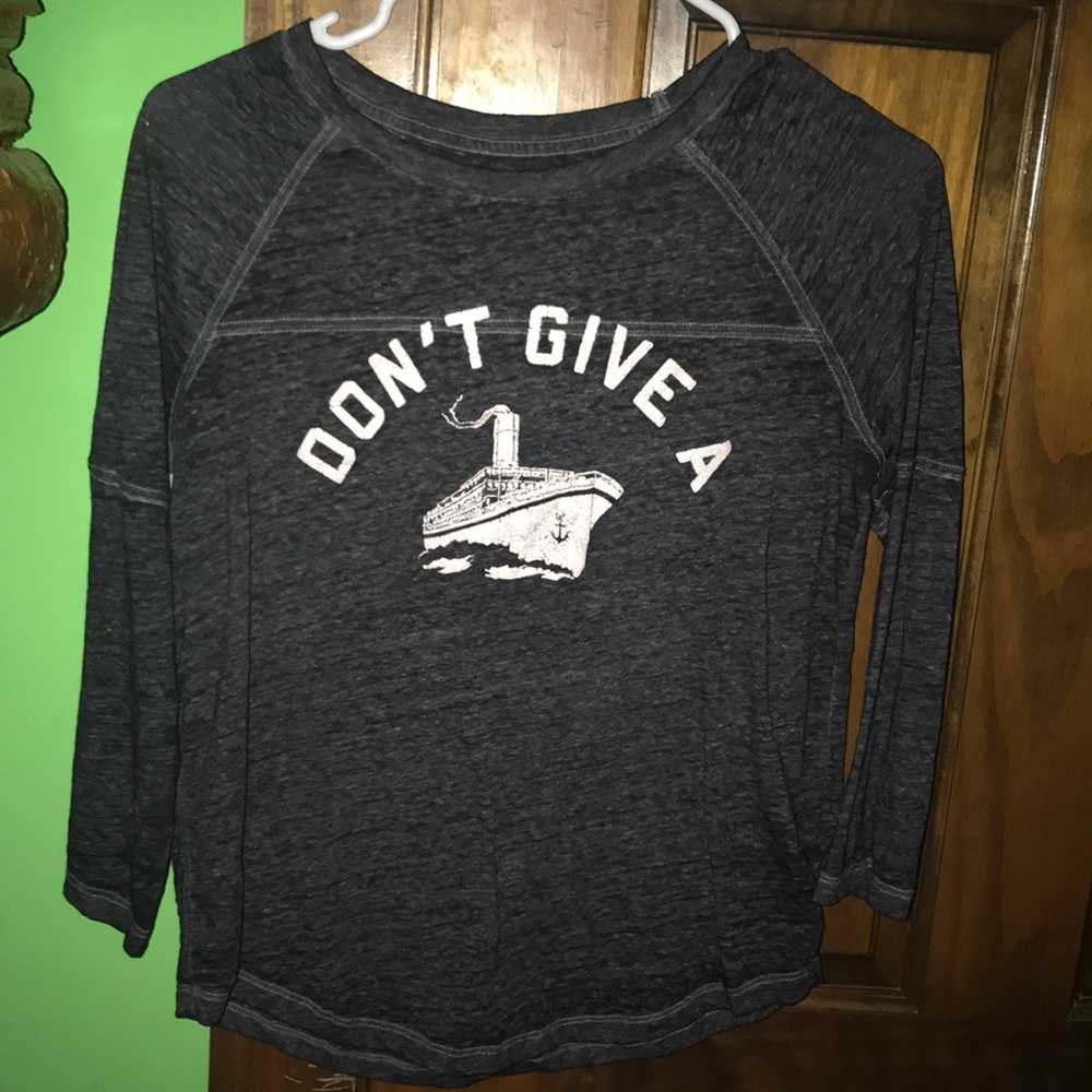 american eagle tshirt